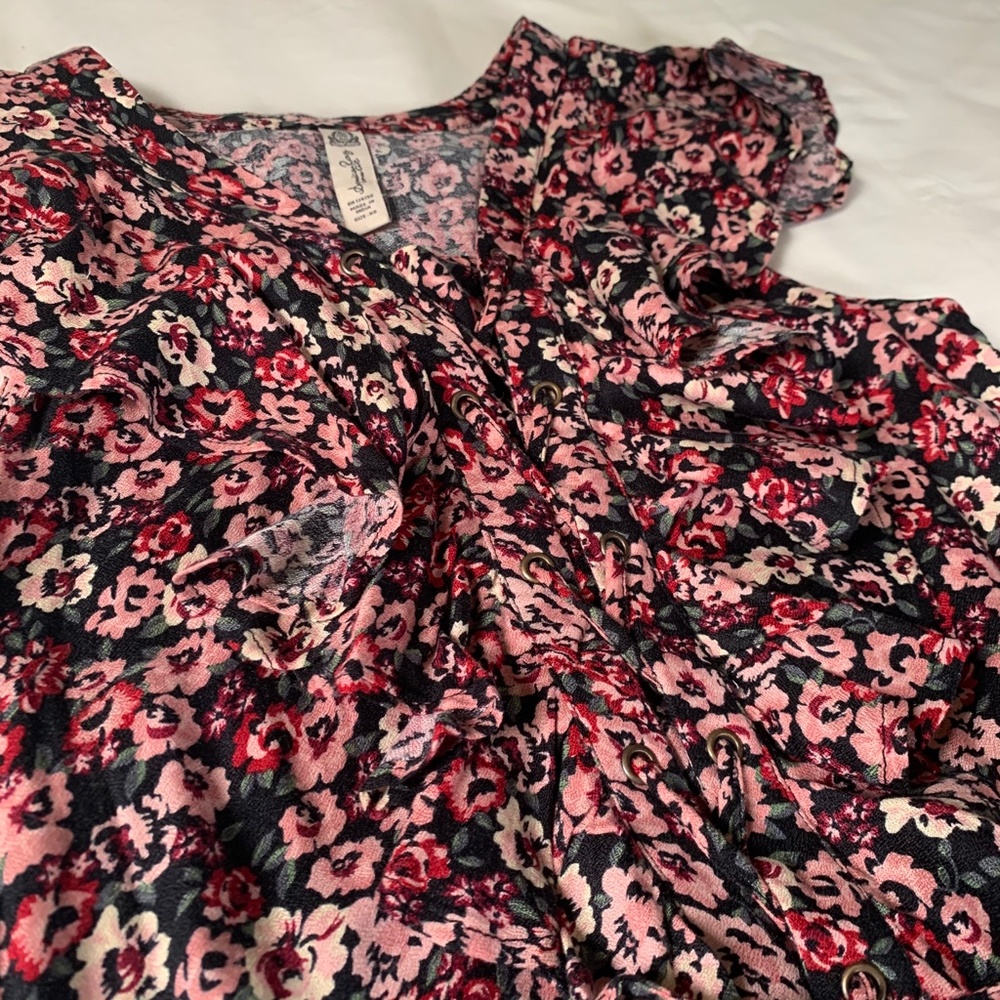 American Rag Ruffle Criss-Cross Blouse/Top - Picture 3 of 6